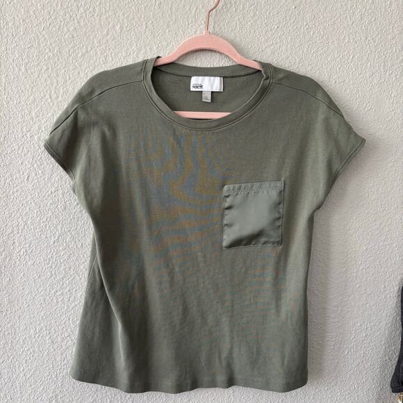 Nordstrom Rack Olive Green Pocket Basic Short Sleeve Tee Women's Size Small - Picture 9 of 9
